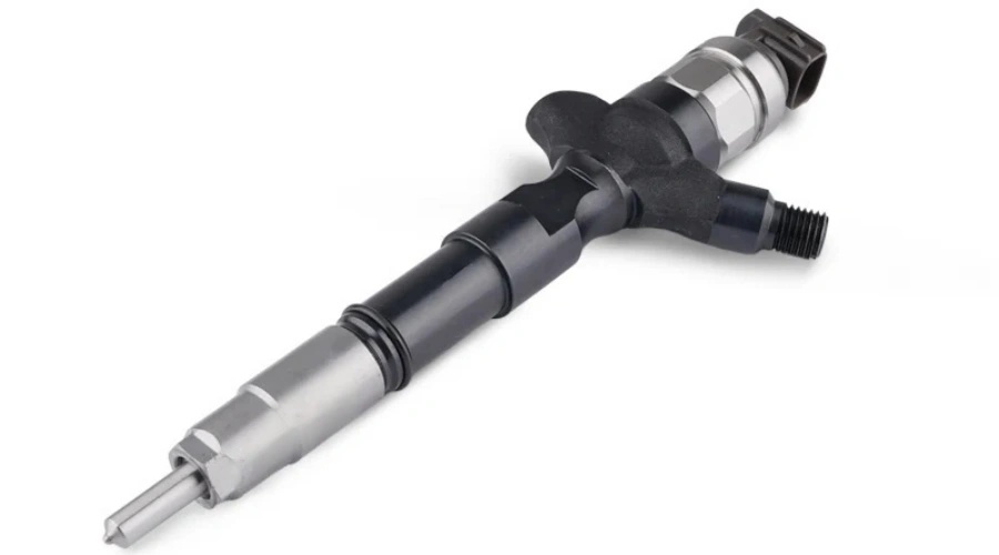 DENSO Common Rail Diesel Fuel Injector 095000-0100