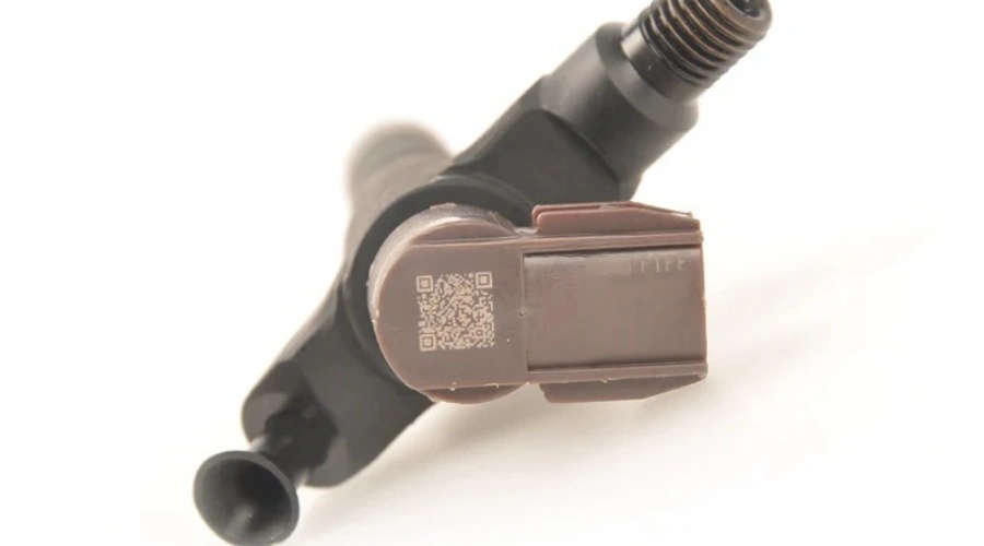 DENSO Common Rail Fuel Injector 295900-0220