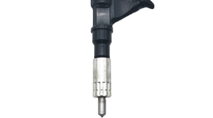 DENSO Common Rail Diesel Fuel Injector 095000-8980