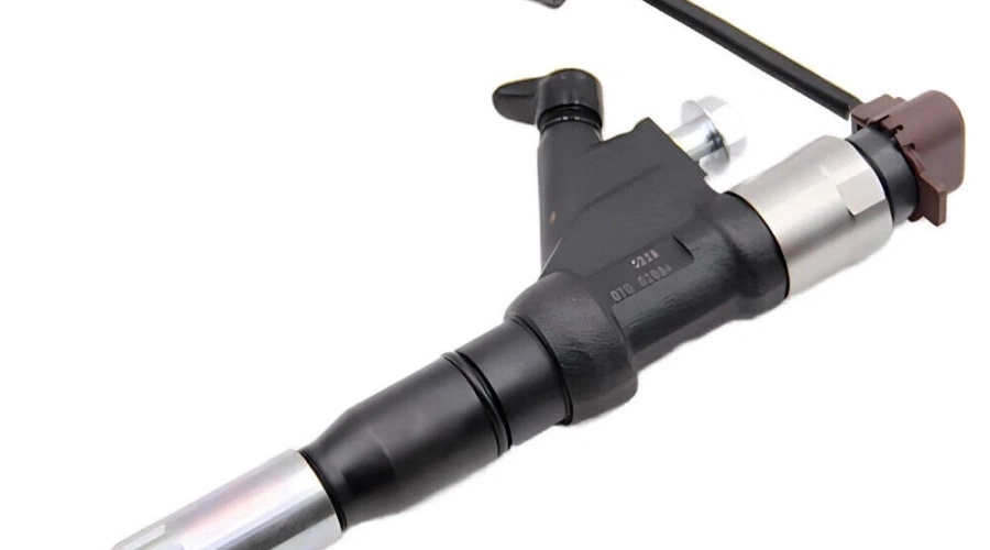 DENSO Common Rail Diesel Fuel Injector 295050-0490