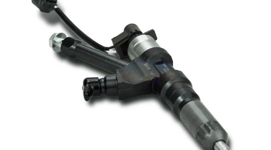 DENSO Common Rail Fuel Injector 295050-1590