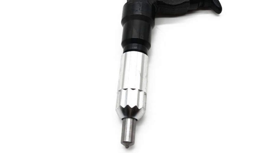 DENSO Common Rail Fuel Injector 095000-5215