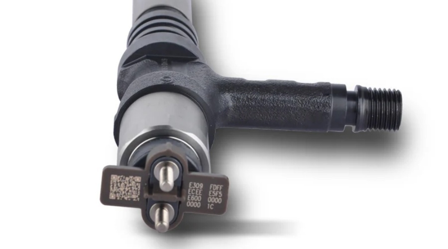 DENSO Common Rail Fuel Injector 095000-6140