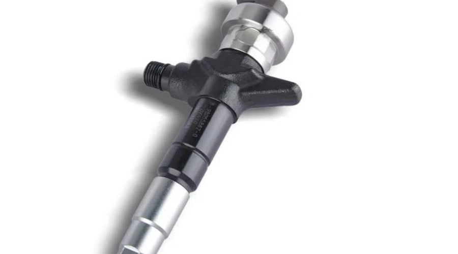 DENSO Common Rail Fuel Injector 095000-6100