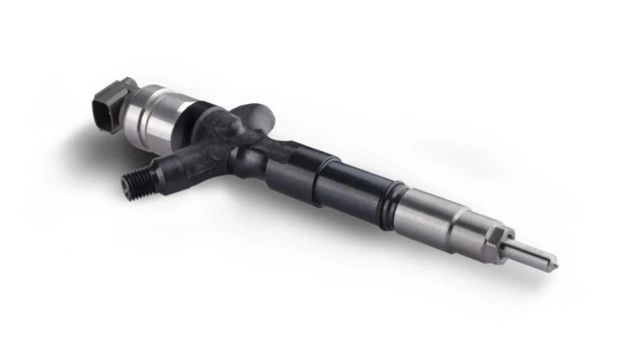 DENSO Common Rail Fuel Injector 23670-30400