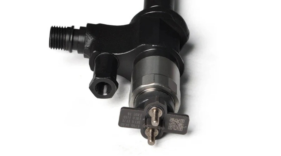 DENSO Common Rail Fuel Injector 095000-6631