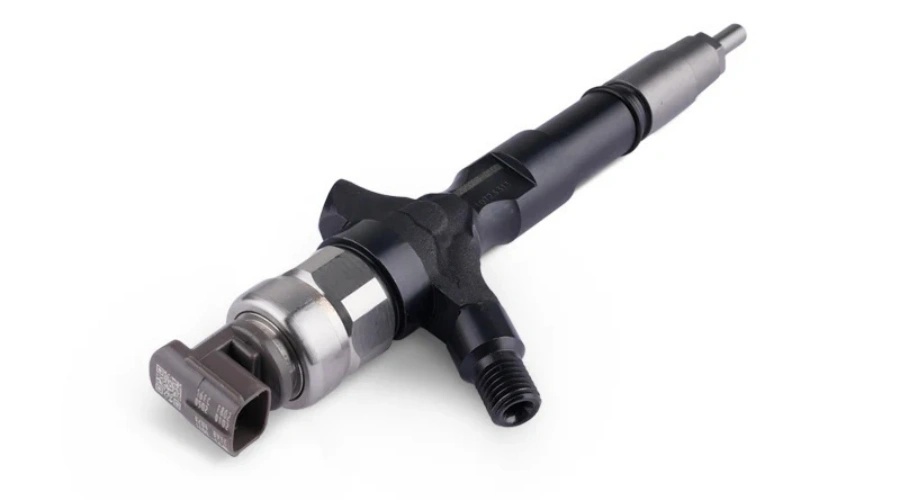 DENSO Common Rail Diesel Fuel Injector 095000-0100