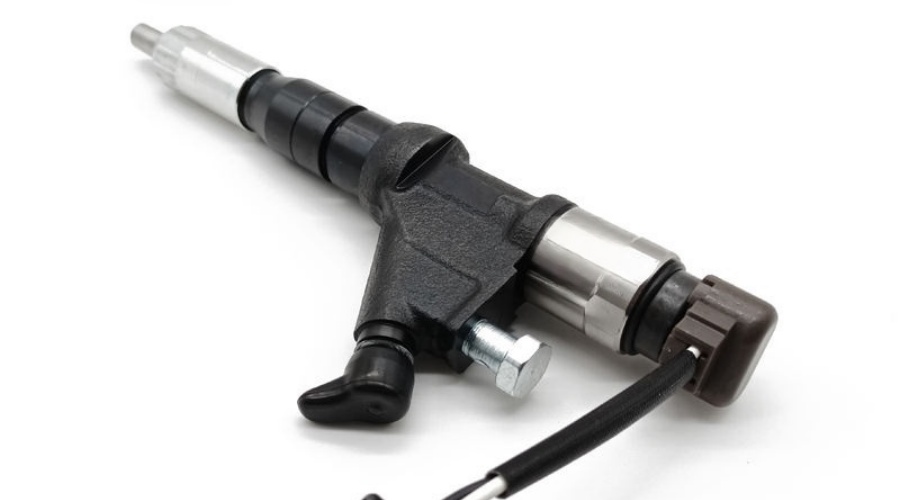 Common Rail Fuel Injector 095000-5226 for Hino 258LP & Lancia 500L