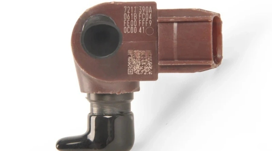 DENSO Common Rail Fuel Injector 295700-0150