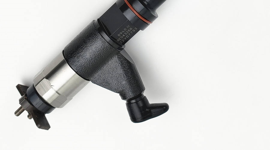 Common Rail Fuel Injector 095000-8940