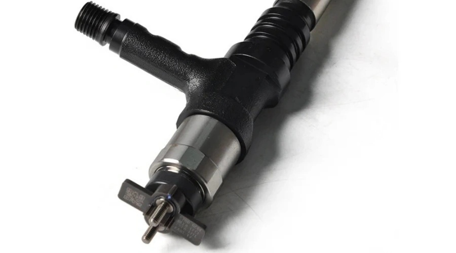 DENSO Common Rail Fuel Injector 095000-6280