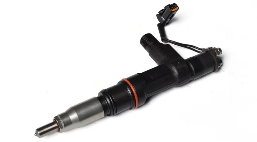 DENSO Common Rail Fuel Injector 095000-0130