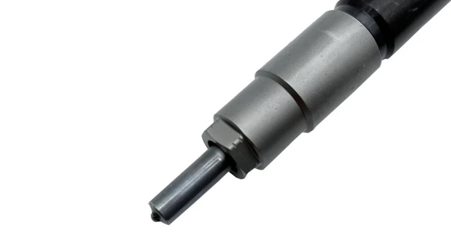 DENSO Common Rail Fuel Injector 23670-11100