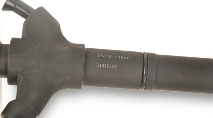 DENSO Common Rail Fuel Injector 295900-0220