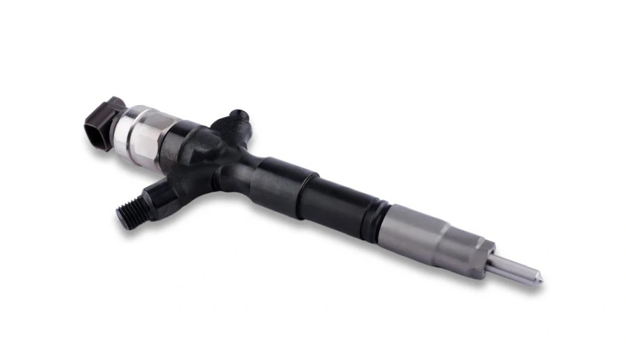 DENSO Common Rail Fuel Injector 095000-8220