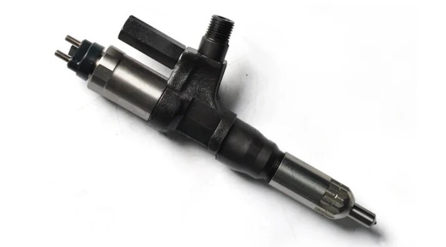 DENSO Common Rail Fuel Injector 095000-0582 for Toyota Dyna & Hino 300 Series