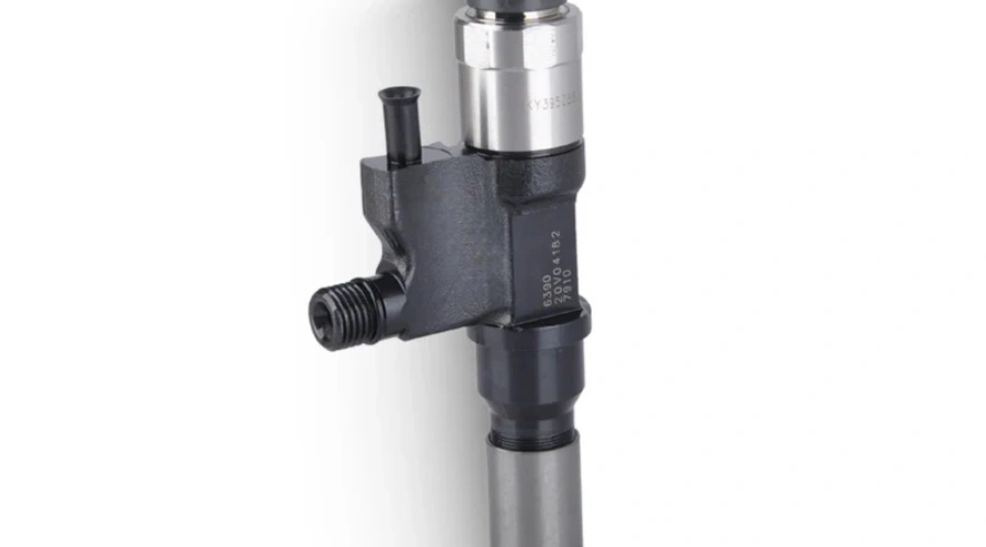 DENSO Common Rail Fuel Injector 095000-6390