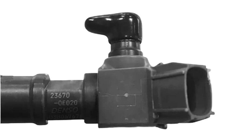 DENSO Common Rail Fuel Injector 23670-09430