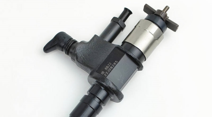 DENSO Common Rail Fuel Injector 095000-6632